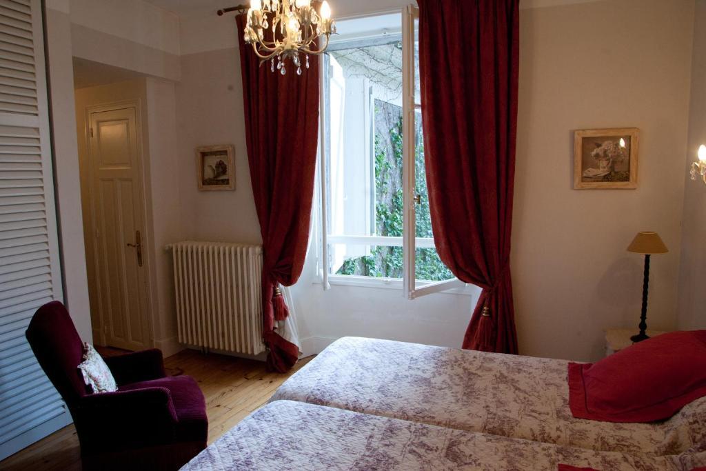 Chambres D'Hotes Les Pratges Figeac Rom bilde